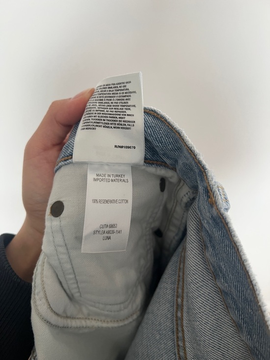 AGOLDE Luna High Rise Tapered Jeans Organic Cotton Light Wash Denim Size 28 - Picture 8 of 8